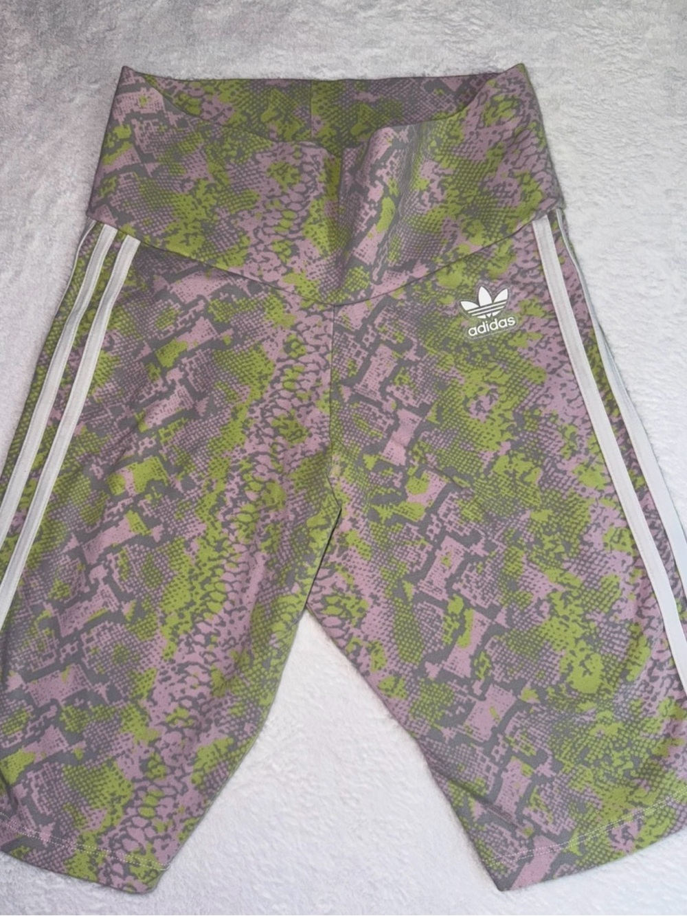 Adidas Originals Snake Print Bike Shorts Small - Picture 11 of 12